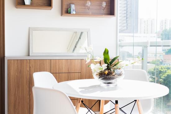 Step-by-step guide on how to implement home decoration ideas for a stunning living space