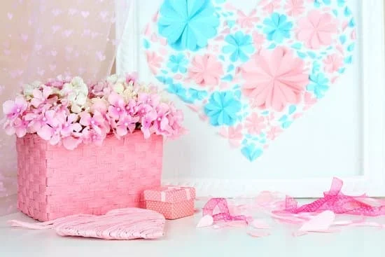 Ross offers a wide variety of stylish home decor products to enhance your living space