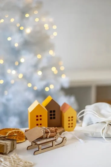 When does Home Depot put out Christmas decorations? - The keyword is in the suggestion