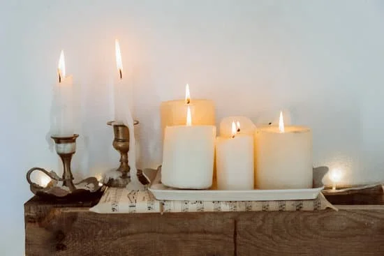 Step-by-step guide on creating paper decor items at home for beginners