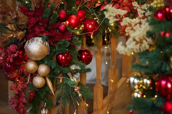 How to decorate a funeral home with thoughtful and comforting touches