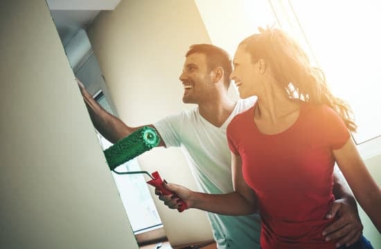 Simplified guide on how to start a profitable home decor business from scratch