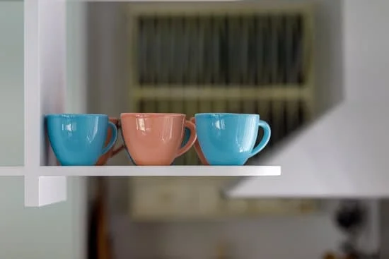Simplifying the process: Learn how to begin decorating your home with effective tips and ideas