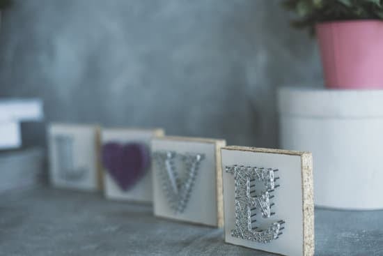 Step-by-step guide on HOW DO I LEARN TO DECORATE MY HOME for beginners