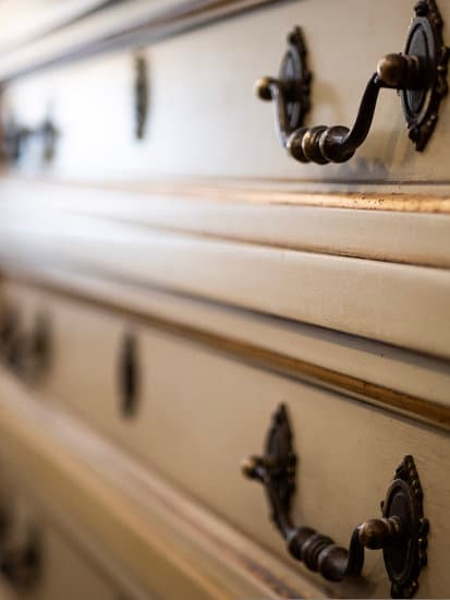 Affordable and creative DIY home decorating ideas for those on a budget