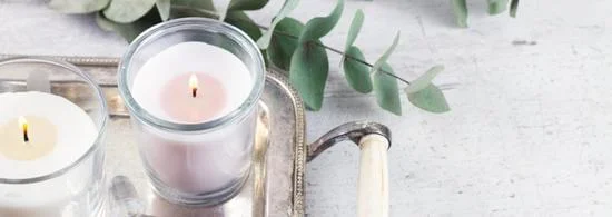 Step-by-step guide on how to decorate mirror at home, adding a touch of elegance
