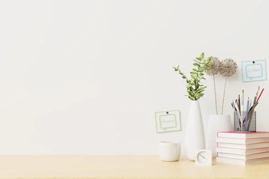 Step-by-step guide on How to Decorate Your Home for Christmas with festive and creative ideas