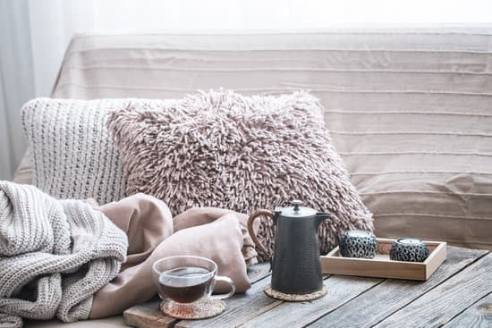 How to Decorate Your Bar at Home: Stylish DIY Bar Decor Ideas