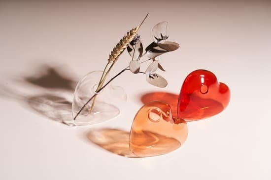 How to Thrift for Home Decor: Tips for Finding Unique, Affordable Pieces