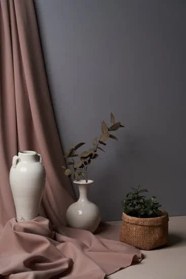 Step-by-step guide on how to open a home decor store successfully