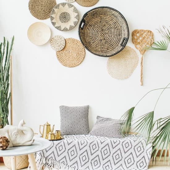 Step-by-step guide on how to treat wood branches for beautiful home decor ideas