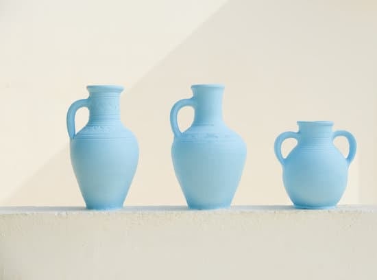 How to store home decor: organization tips for a clutter-free space