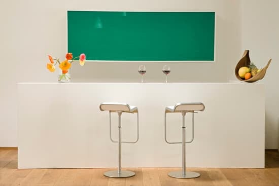 Budget-friendly tips for decorating your home for Christmas with style