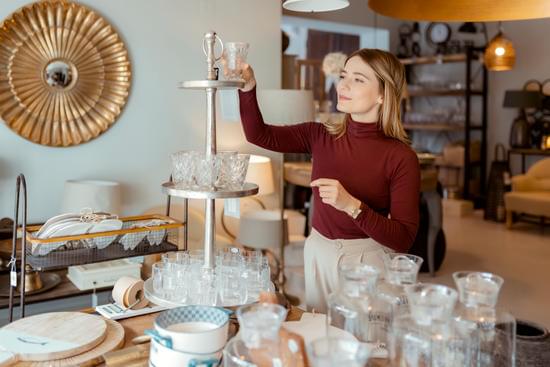 Step-by-step guide on how to tastefully decorate your home with chic and elegant decor ideas