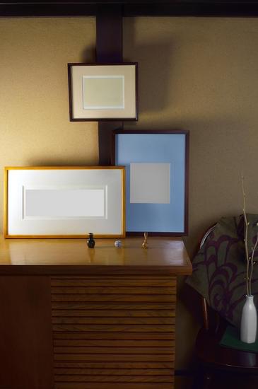 Step-by-step guide on how to start a small home decor business from scratch