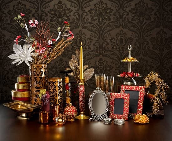 Step-by-step guide on how to decorate beauty parlor at home for a stylish and welcoming space