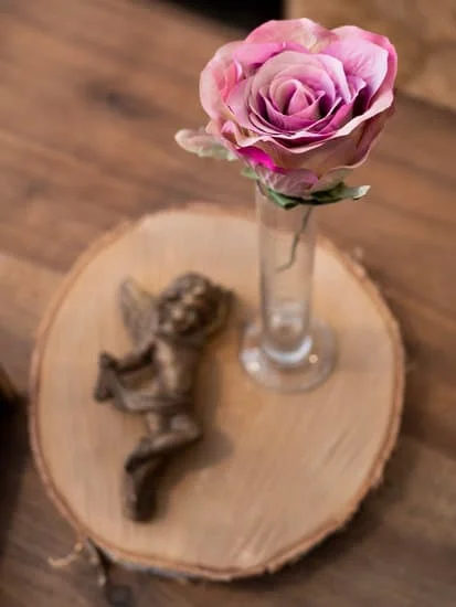 Explore top-rated home decor stores for the best in design and style
