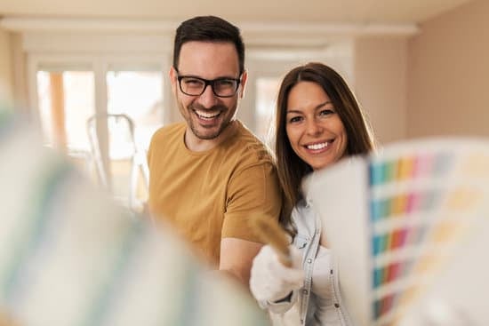 Step-by-step guide on how to start a home decor shop