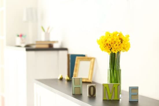 Step-by-step guide: How to start a wedding decorating business from home