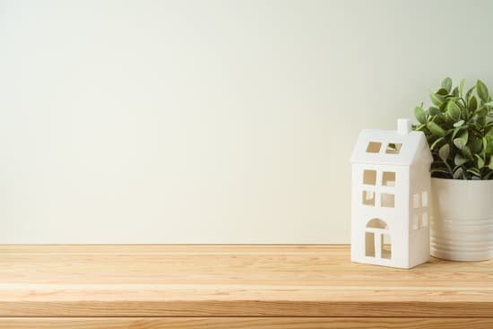 What is the Transitional Style in Home Decor: A Blend of Traditional and Contemporary Elements