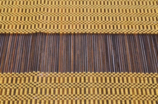 Calculating fabric quantity for A Home Decorating Company's projects - essential for precise measurements and beautiful designs