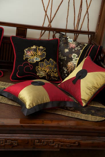How to make home decoration things: DIY tutorials for creating beautiful handmade decor pieces