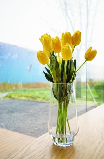 Decorative accents can elevate a home's appeal. Do decorations make a difference when selling home