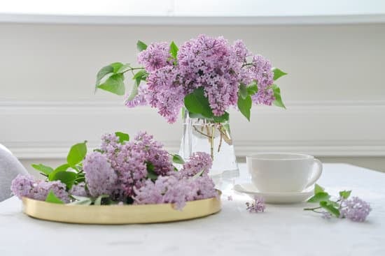 Are Skirted Tables Being Used Anymore in Home Decor 1 Traditional Skirted Tables: A Timeless Addition to Modern Home Decor