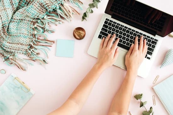 Discover how men buy home decor online: trends, styles, and tips for modern men