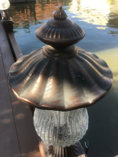 Step-by-step guide on how to decorate a Jewish home with traditional and modern elements