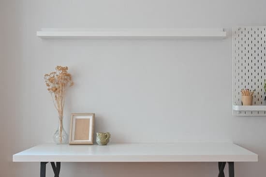 Step-by-step guide on how to clean bamboo flooring and preserve home decorations