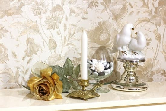 Embrace traditional furnishings, colors, and architectural details