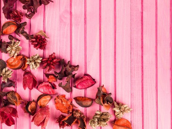 How to Decorate Arches in Homes for Christmas 1 How to Decorate Arches in Homes for Christmas