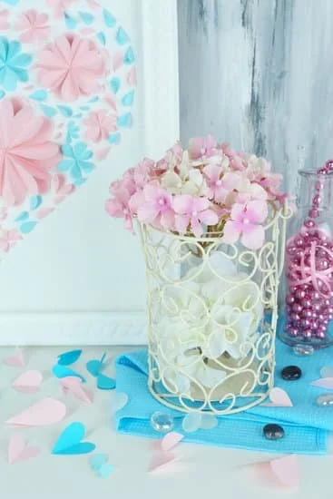 Step-by-step guide on how to decorate a grey home for Christmas with elegance and festive charm