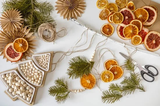 Step-by-step guide on how to decorate cottage style homes with cozy and rustic elements