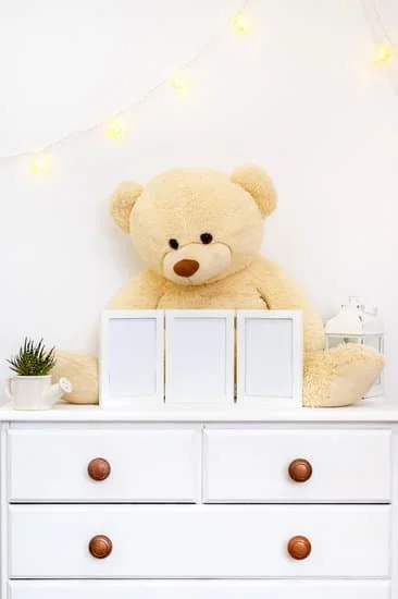 How many items do I need to open a home decor store Find out here