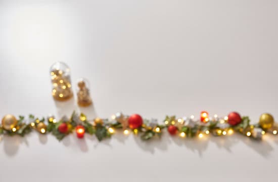 How to Decor a Small Home Old Fashen 1 Utilize Vintage Accents for Timeless Charm