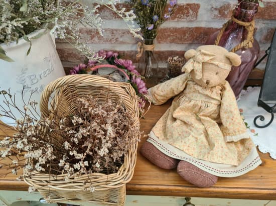 How many styles of home decorations are there Explore a variety of home decor options for every taste