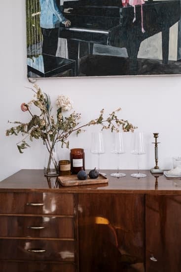 Tips for Creating an Inviting and Stylish Living Space