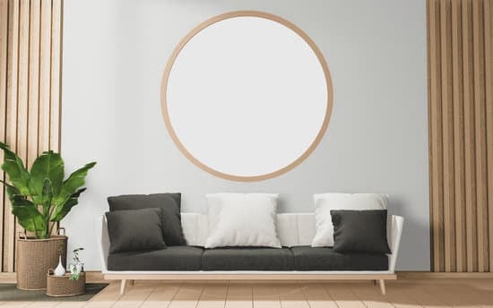 How much does home decor stores make annually