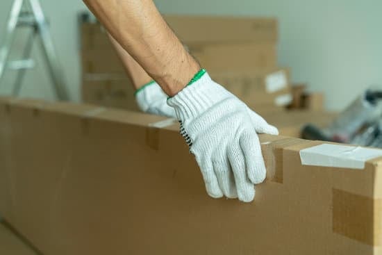 How to decorate a home built in 1919