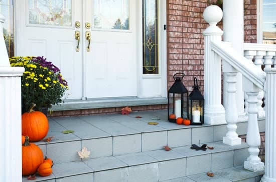 How to decorate your home with style