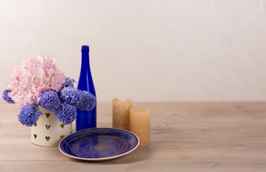 Step-by-step guide on how to disassemble home decorations collection properly