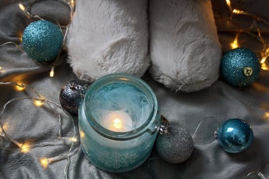 Step-by-step guide on how to decorate the Abbey of Epcon Homes for an elegant touch