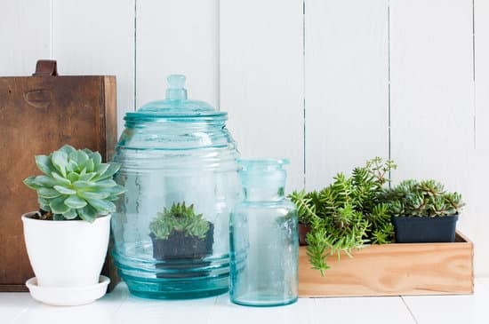 Step-by-step guide on how to decorate the interior of your home with style and charm