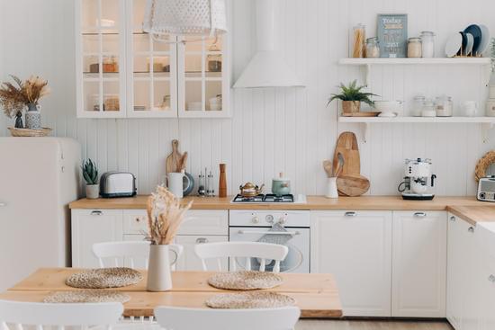 Step-by-step guide on how to install [Home Decorations Brand] laminate flooring efficiently