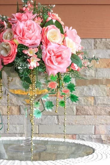 Transform your home with waste materials to learn how to decorate sustainable using eco-friendly resources