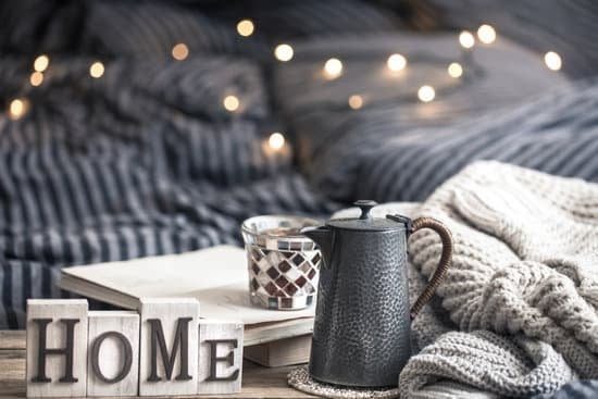 Step-by-step guide on how to decorate your home for a wedding