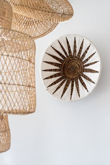 Learn to decorate home like a pro with these simple tips and tricks