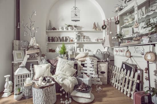 Discover the best ways to find decorative home interior pictures for your flyer